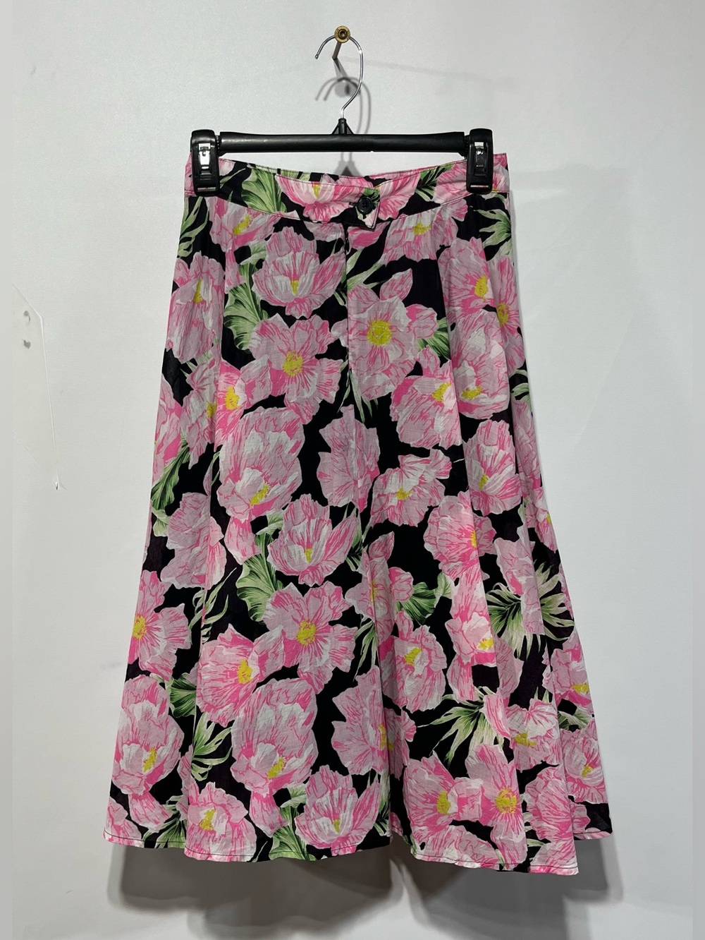 French Connection Black Midi Skirt with Pink Floral Print 100% Cotton Size 4 NWT - Picture 3 of 6
